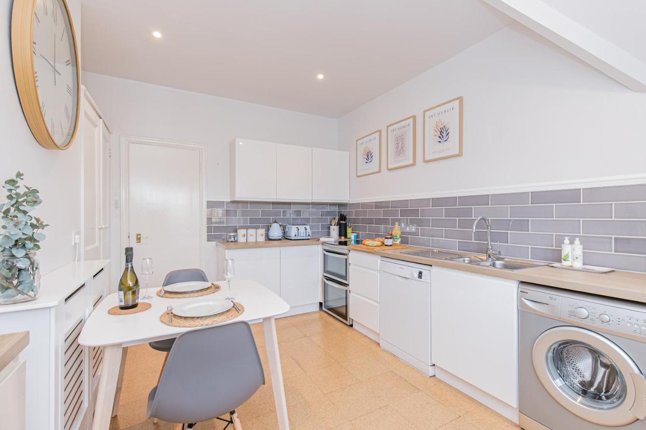 Oxfordshire Living - The Spencer Apartment - วูดสต็อก ภายนอก รูปภาพ