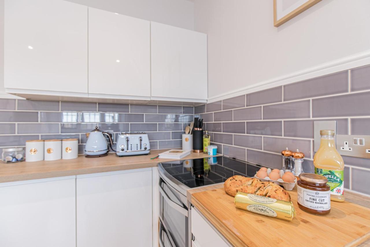 Oxfordshire Living - The Spencer Apartment - วูดสต็อก ภายนอก รูปภาพ