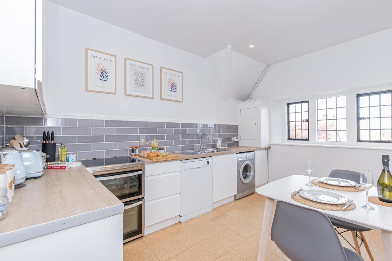 Oxfordshire Living - The Spencer Apartment - วูดสต็อก ภายนอก รูปภาพ